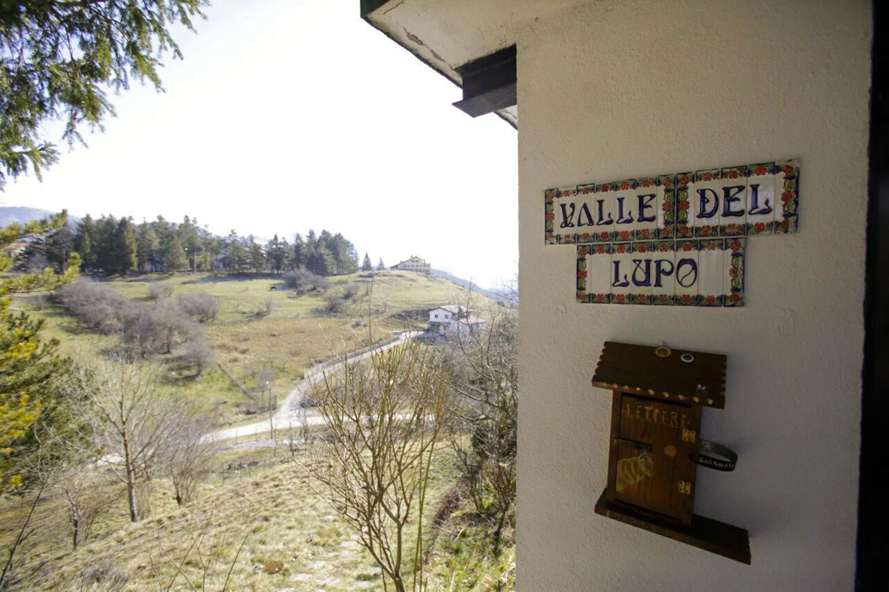 Hotel Valle Del Lupo 佩斯卡塞罗利 外观 照片